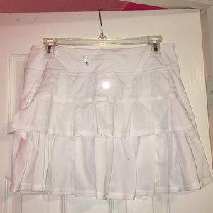 White lululemon skirt